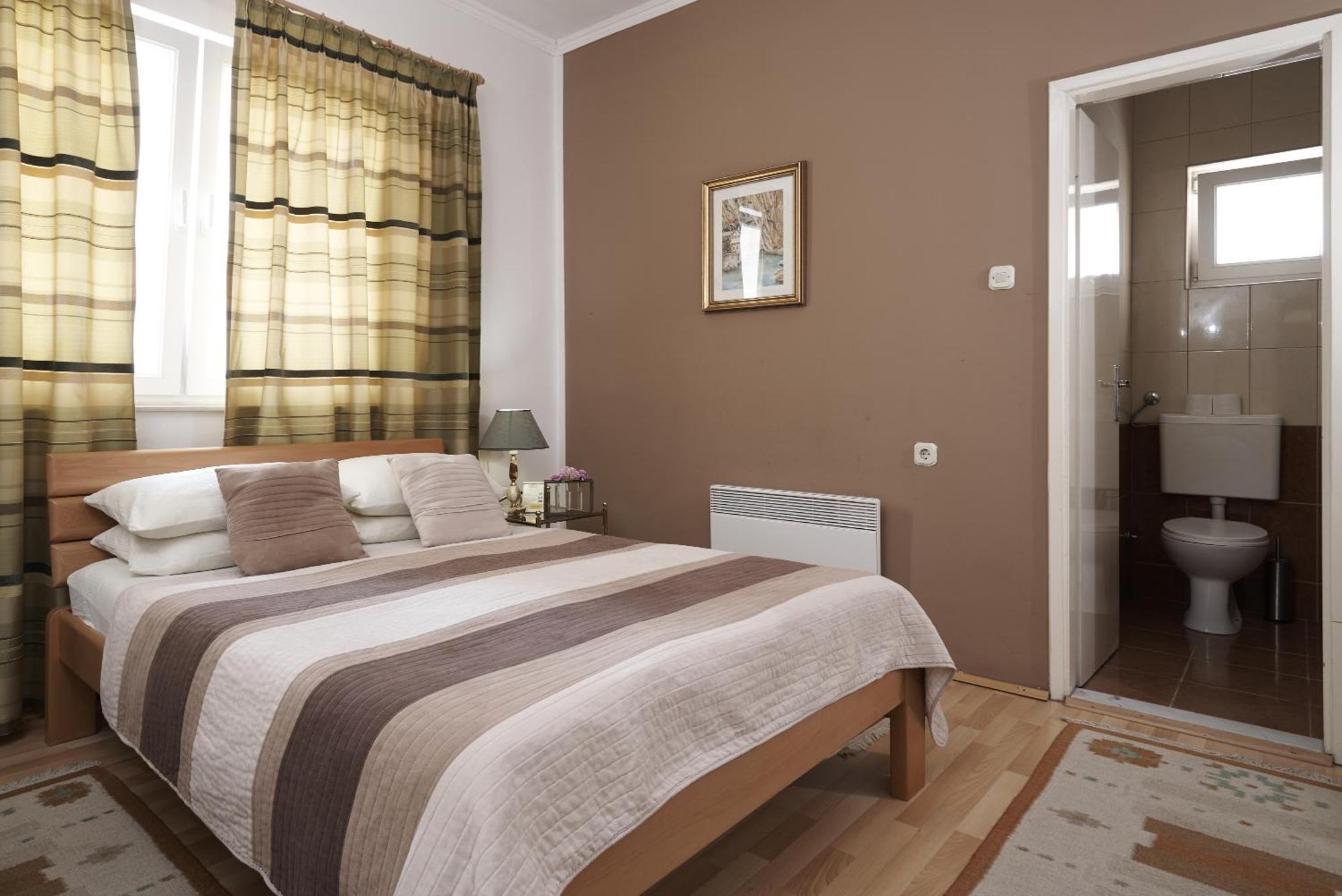 Hotel Pansion Rose Mostar Exterior foto
