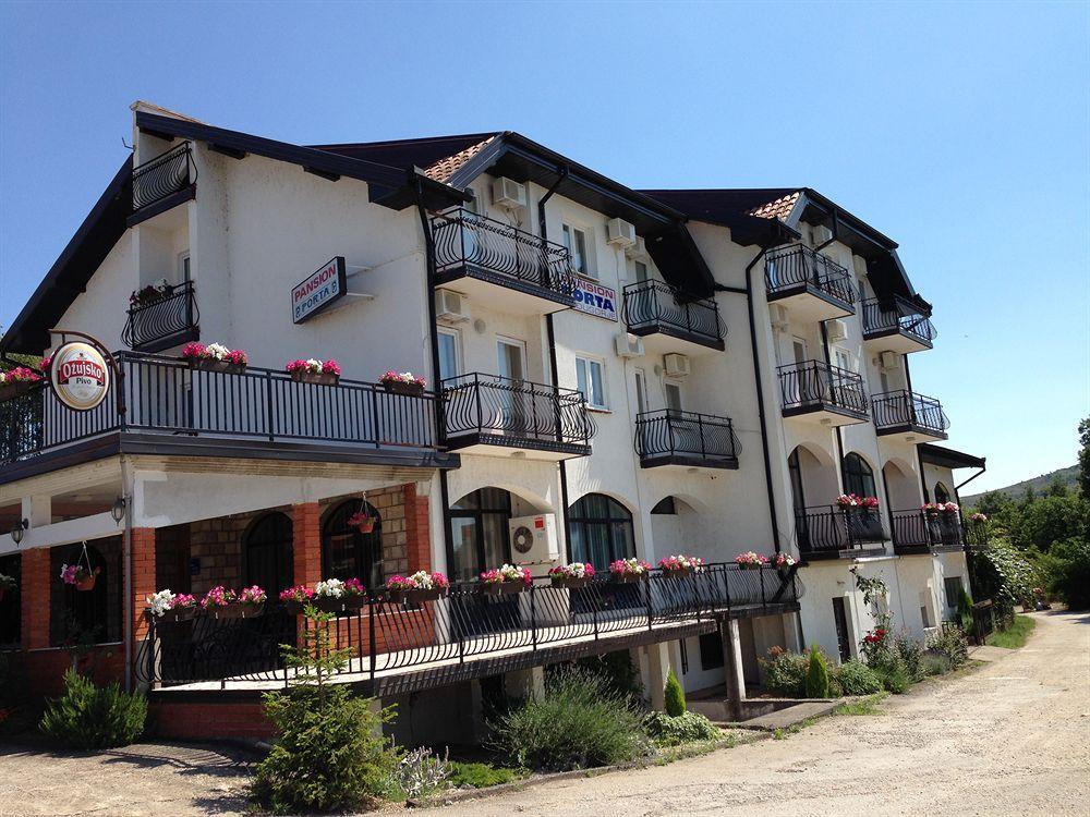 Hotel Pansion Rose Mostar Exterior foto
