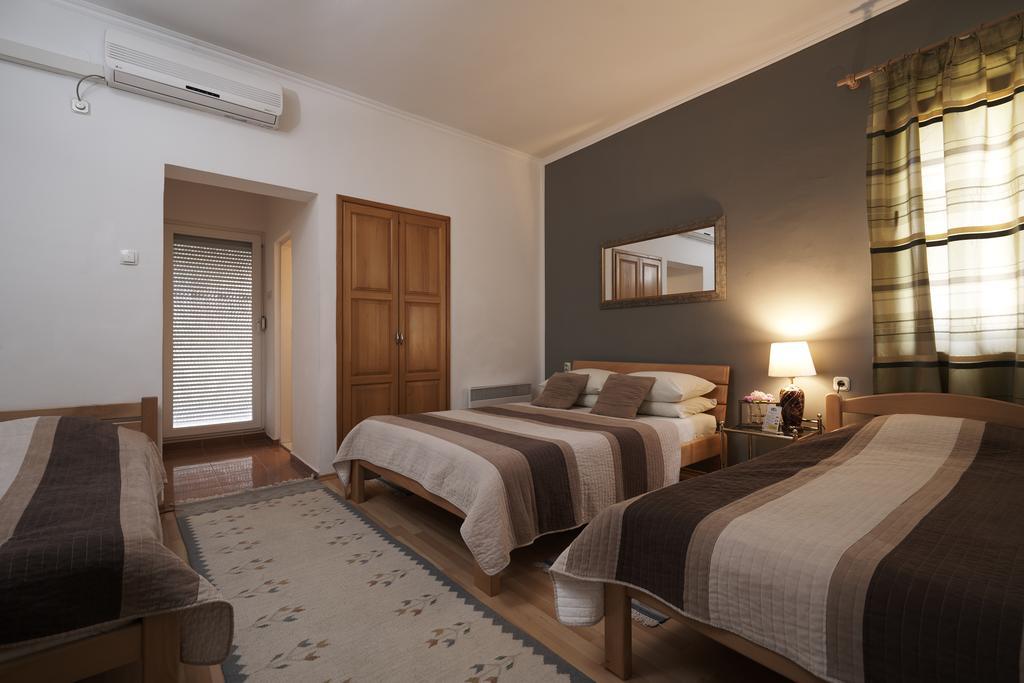 Hotel Pansion Rose Mostar Exterior foto