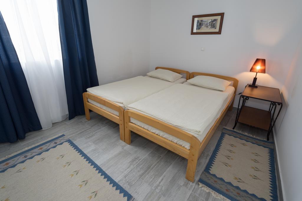 Hotel Pansion Rose Mostar Exterior foto